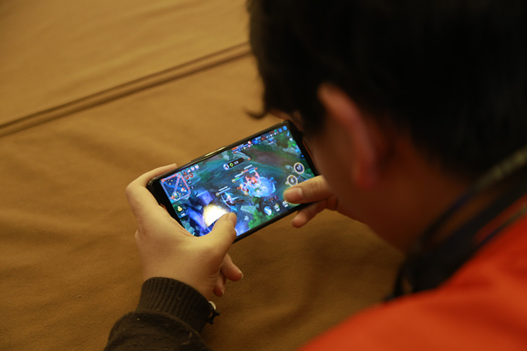 熱血青春，永無(wú)止“競(jìng)”—電子競(jìng)技動(dòng)漫游戲