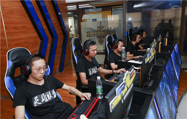 2019年“新華杯”英雄聯(lián)盟電子競技大賽皖蘇贛湘四省區(qū)域決賽順利舉行！