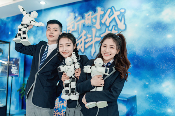 <a href=http://njxh.cn target=_blank class=infotextkey>高中</a>畢業(yè)考不上大學(xué) 學(xué)IT是好出路嗎？