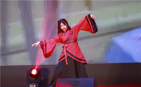 南京新華2019年新生開(kāi)學(xué)典禮暨CEAC獎(jiǎng)學(xué)金頒獎(jiǎng)盛典隆重舉行！