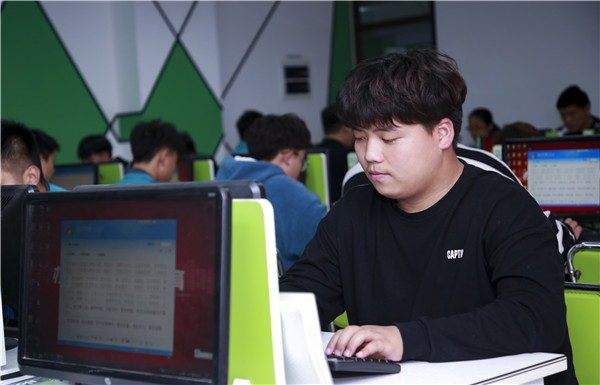 熱烈祝賀“輕舞飛揚，彈指如風(fēng)”計算機(jī)基本功大賽成功舉行！