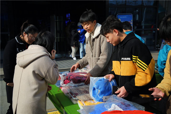 雙十二電商折扣哪家強？來看看魔創(chuàng)直播吧!