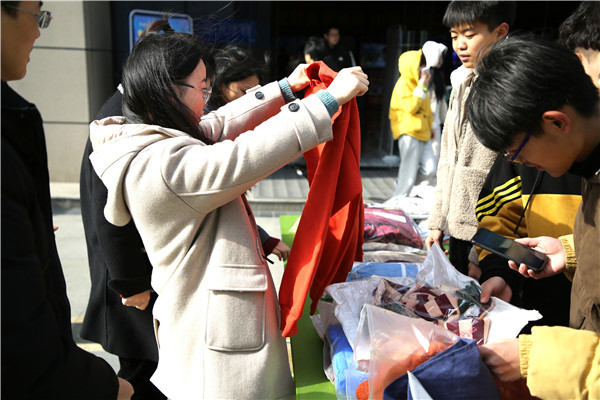 雙十二電商折扣哪家強？來看看魔創(chuàng)直播吧!