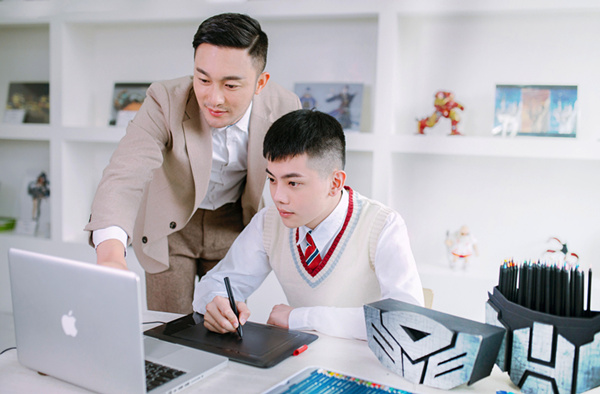 初<a href=http://njxh.cn target=_blank class=infotextkey>高中</a>畢業(yè)學(xué)技術(shù)，該如何選學(xué)校？