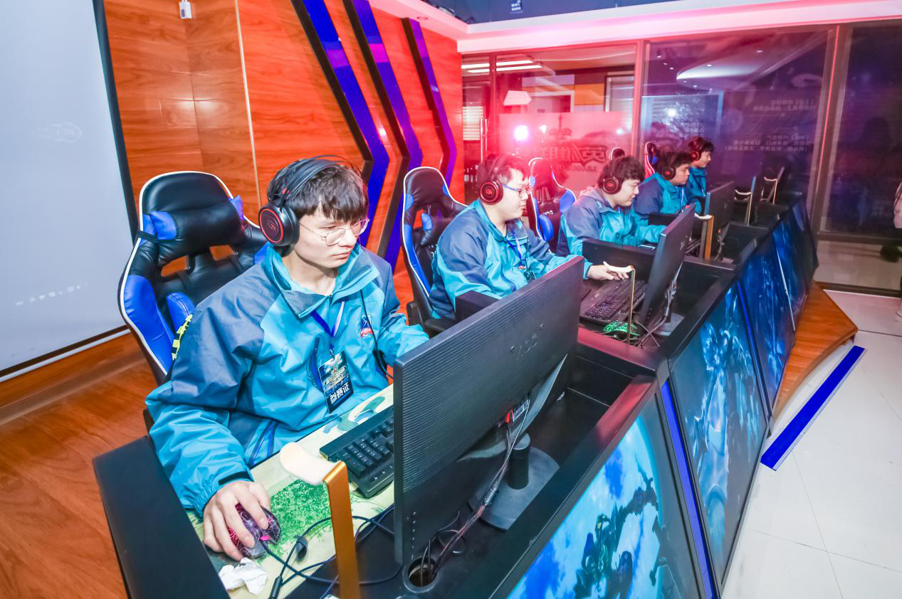 S10英雄聯(lián)盟世界總決賽，中國電子競(jìng)技依然高歌猛進(jìn)
