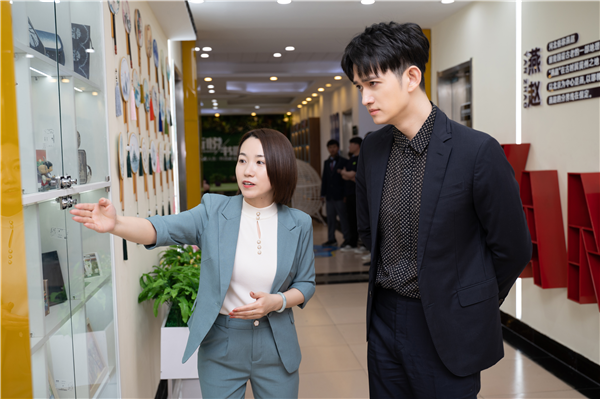 明星馬可走進(jìn)新華，和媒體一起見證品牌職教