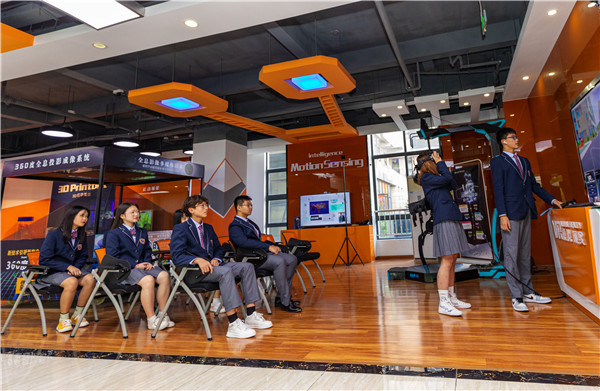 南京新華五一試學體驗周火爆開啟！