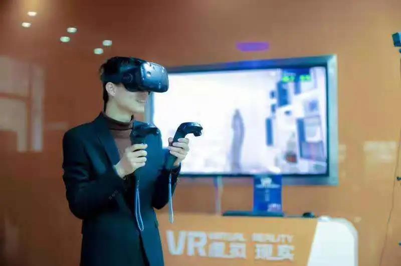 端午來(lái)新華，“粽”享互聯(lián)網(wǎng)新科技！