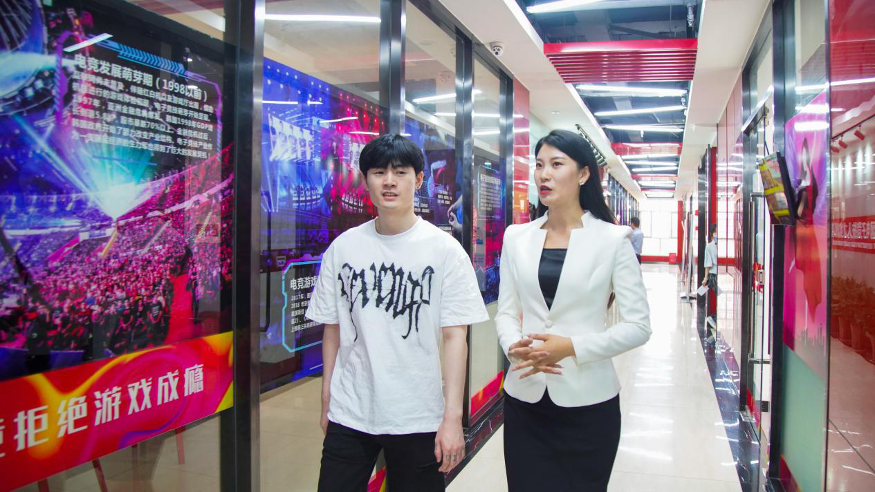 《老師來了》公開課全新起航，“護(hù)國螳螂”靈藥激情開講！