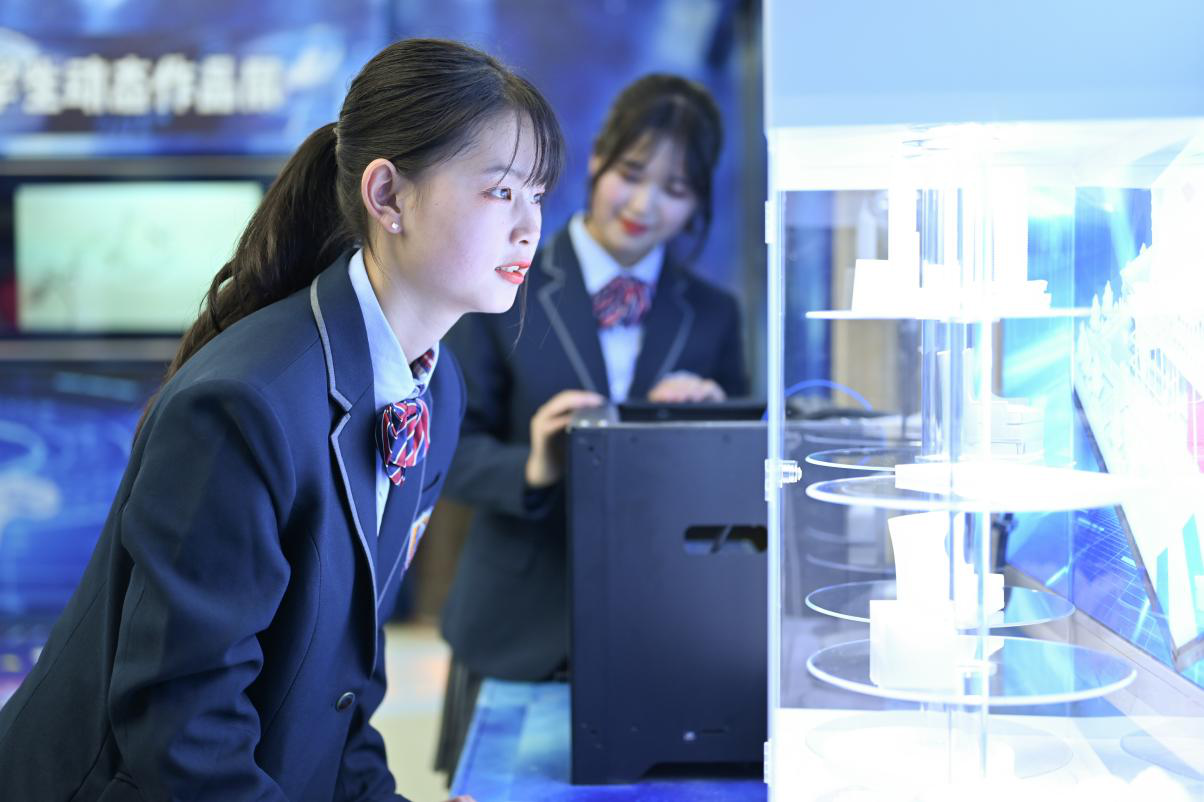 要搞大事情！6月23日盧東旭要去新華上學(xué)了！