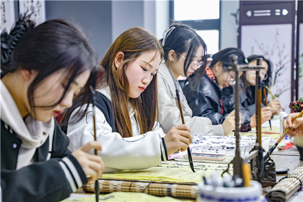 開(kāi)學(xué)特輯|開(kāi)學(xué)第一天，我們是這樣度過(guò)的