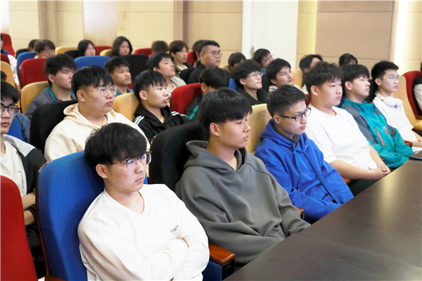 南京新華2023年春季企業(yè)專場宣講會(huì)順利舉辦