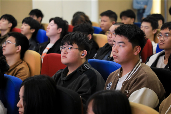 巔峰實(shí)習(xí) 精彩有我|南京新華電腦專修學(xué)校召開2023年秋季學(xué)生實(shí)習(xí)動員大會