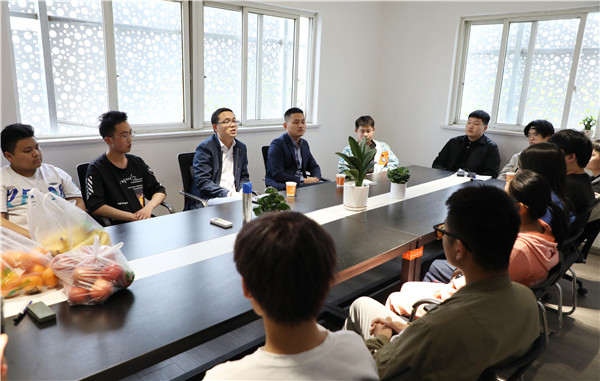 暖心回訪見(jiàn)證成長(zhǎng)，愛(ài)與責(zé)任一路相隨