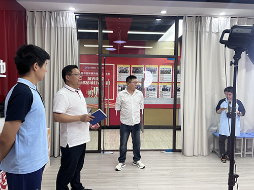 企業(yè)進校園，真實電商直播項目