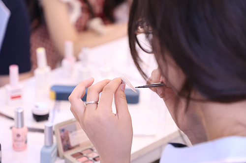 十五六歲沒(méi)學(xué)歷沒(méi)背景？選對(duì)賽道照樣改寫(xiě)人生