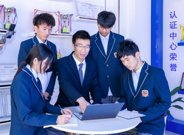 人物專訪丨火國建老師：為熱愛而選擇，為選擇而執(zhí)著