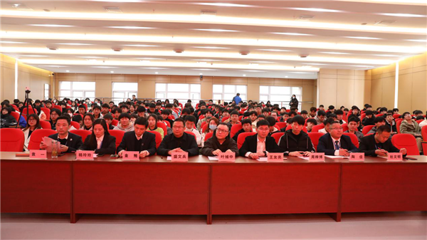 親授技能，世界技能大賽專家葉維中走進(jìn)新華！