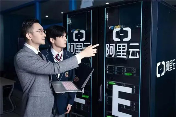 技能之光 點(diǎn)亮職業(yè)夢(mèng)想！新華互聯(lián)網(wǎng)科技邀您共同參與新華杯全國(guó)職業(yè)技能大賽！